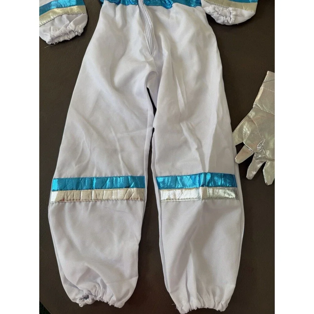 Astronaut Costume jumpsuit Gloves  Helmet NASA NWOT Halloween costume kids small